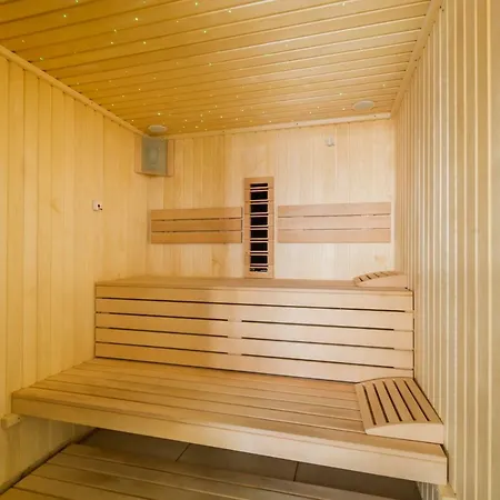 דירה Red In N Pool *